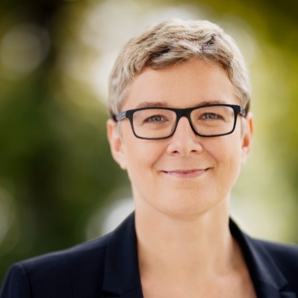 Porträt von
  Claudia Tautorus